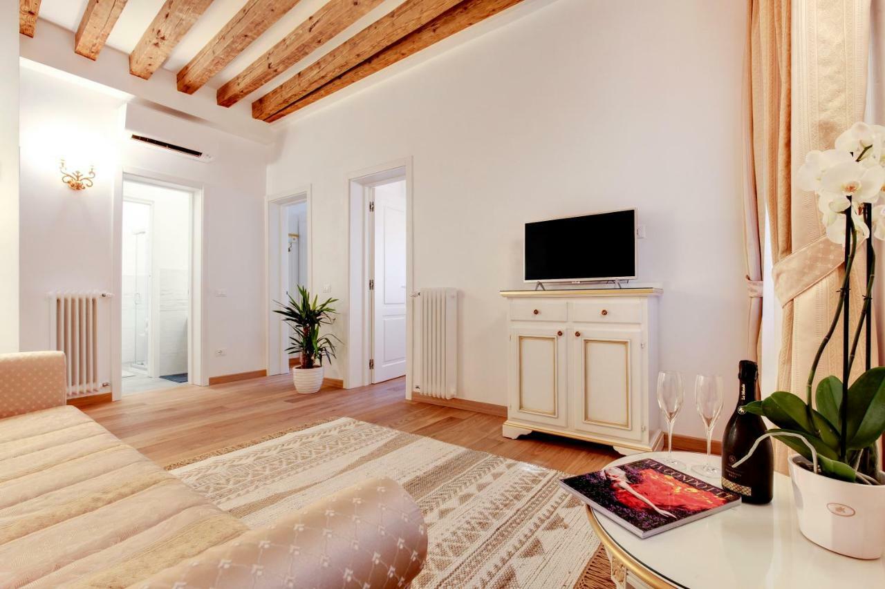 Apartamento Nikki House Venecia Exterior foto